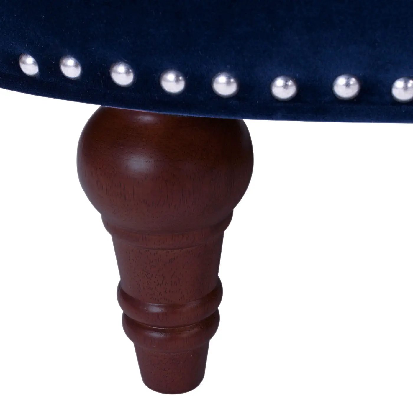 La Rosa - Victorian Chesterfield Tufted Sofa by HouseOfZazla