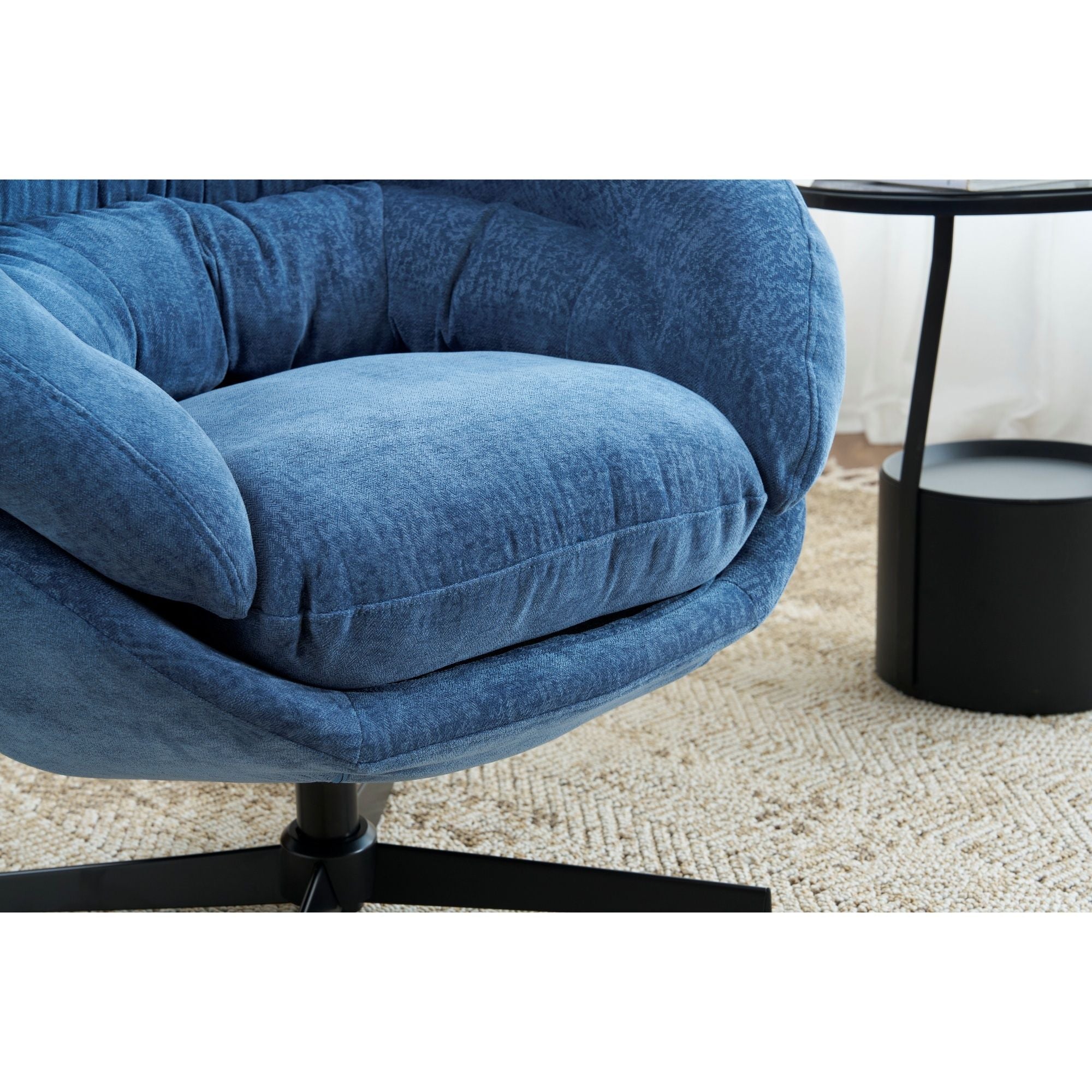 Modern Office Chair With 360 Degree Swivel by HouseOfZazla