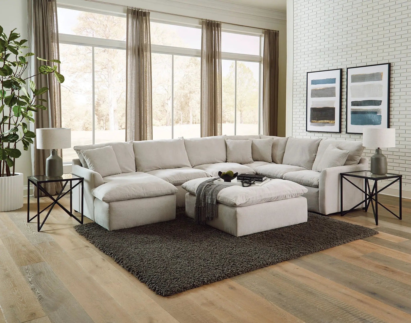 Harper - Sectional With Cocktail Ottoman by Unique Piece Furniture