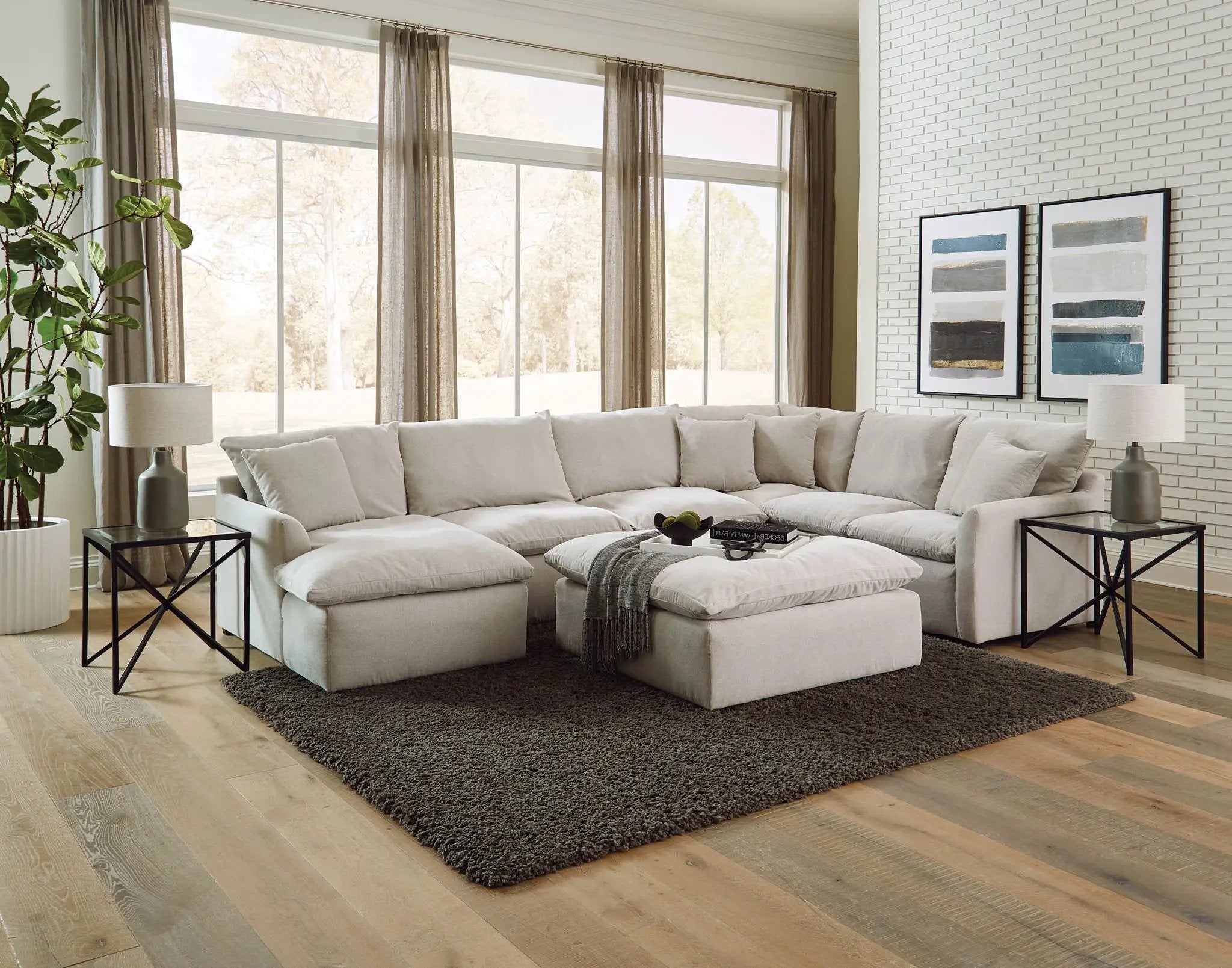 Harper - Sectional With Cocktail Ottoman by Unique Piece Furniture