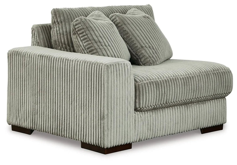 Lindyn - Sectional by Unique Piece Furniture