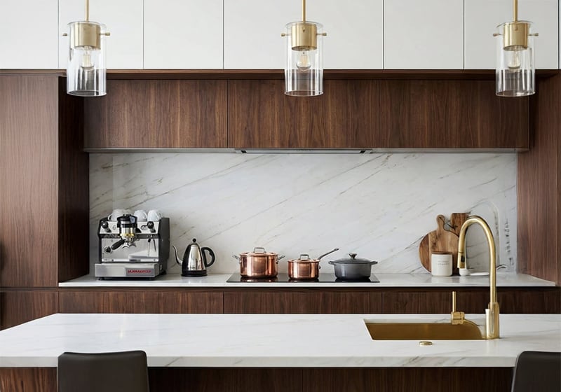 Calacatta Lincoln Polished Marble Slab Random room scene 7