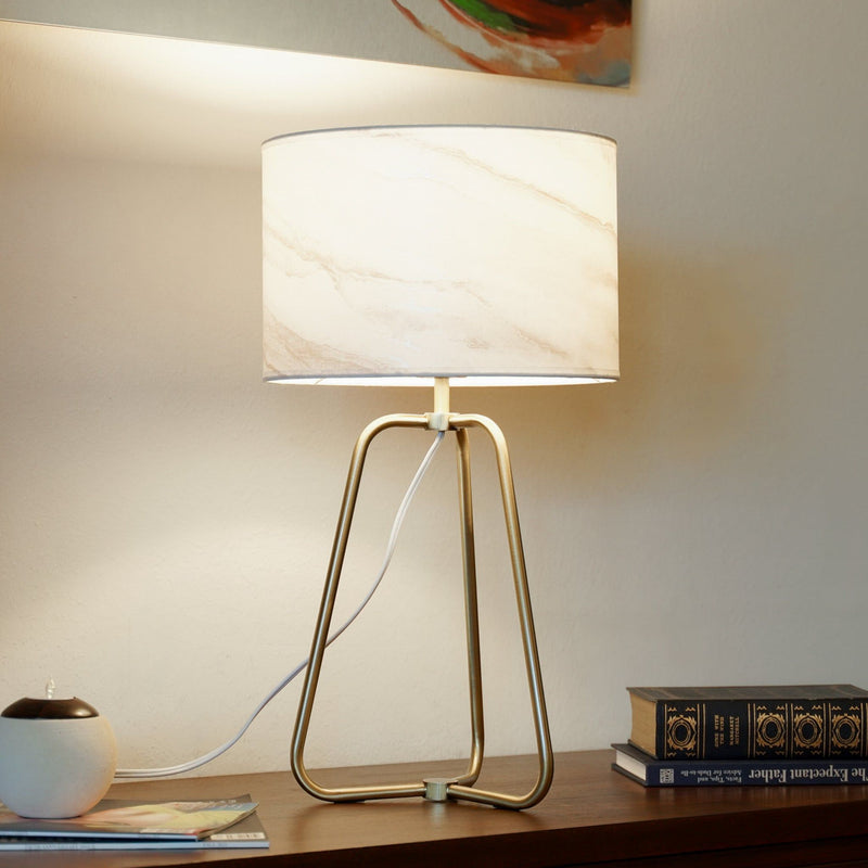 Optima - Desk Lamp - White by HouseOfZazla