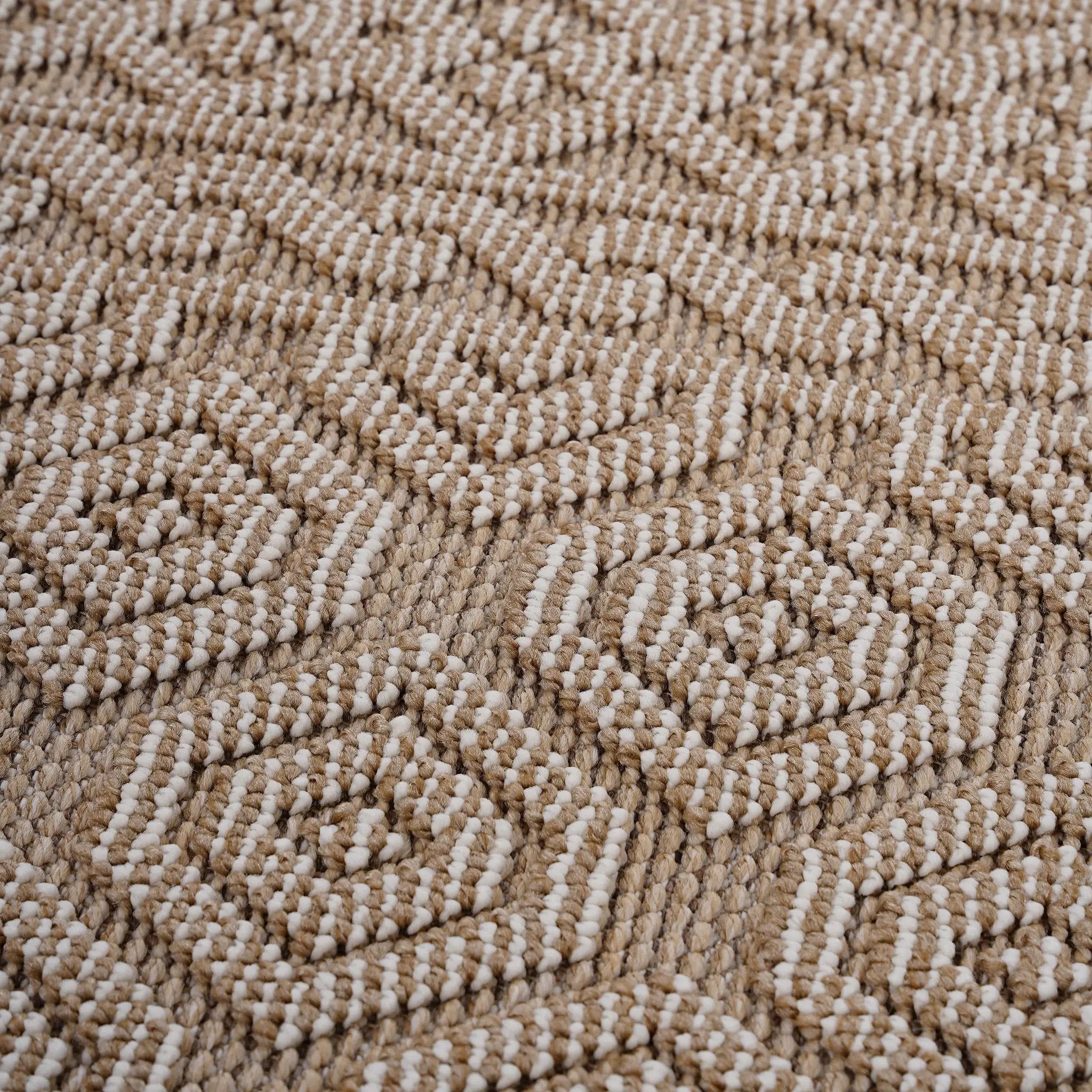 Guros Collection 6.7X9 Area Rug by HouseOfZazla