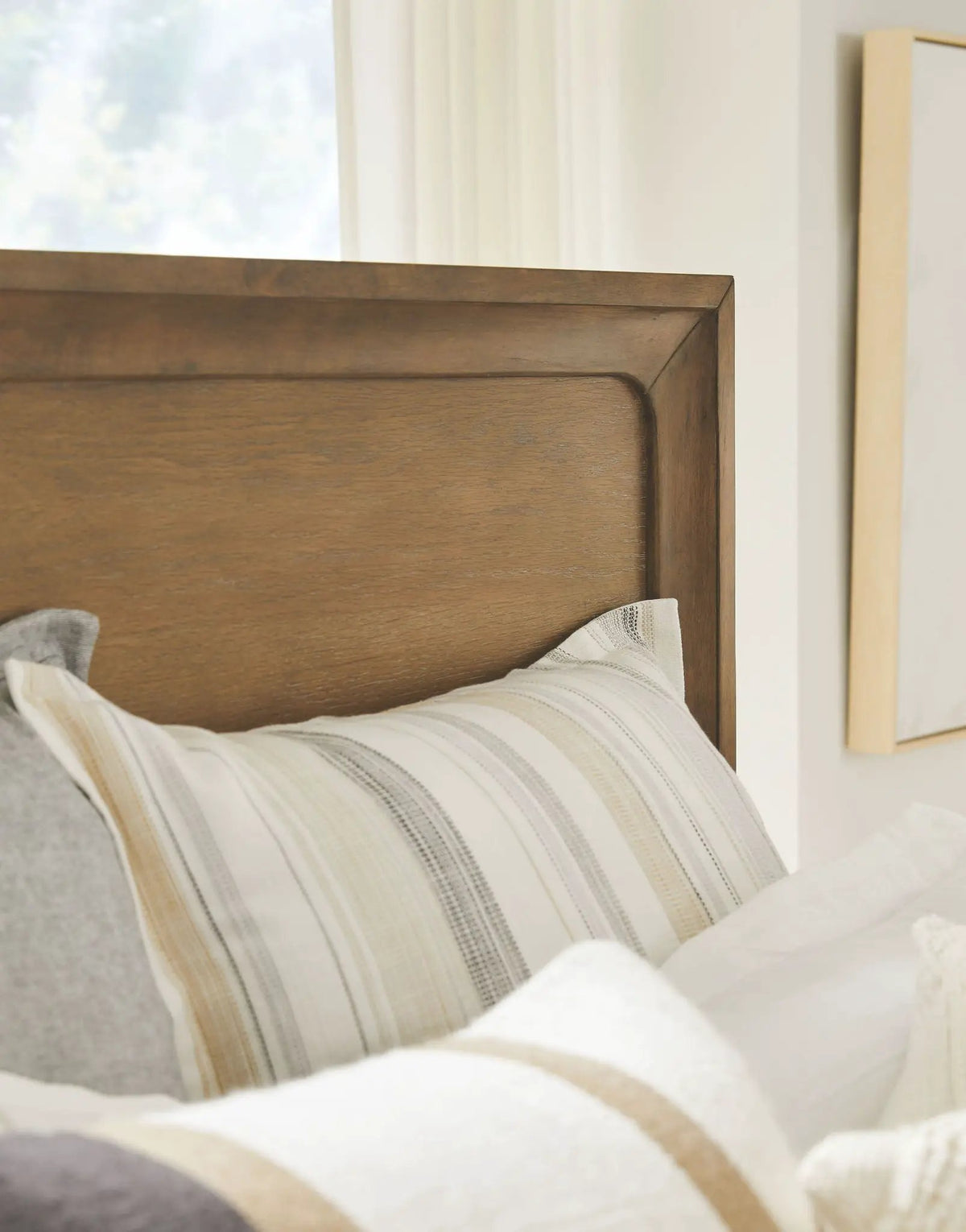 Lindon - Complete Panel Bed - Belgian Wheat, photo 7 of 7
