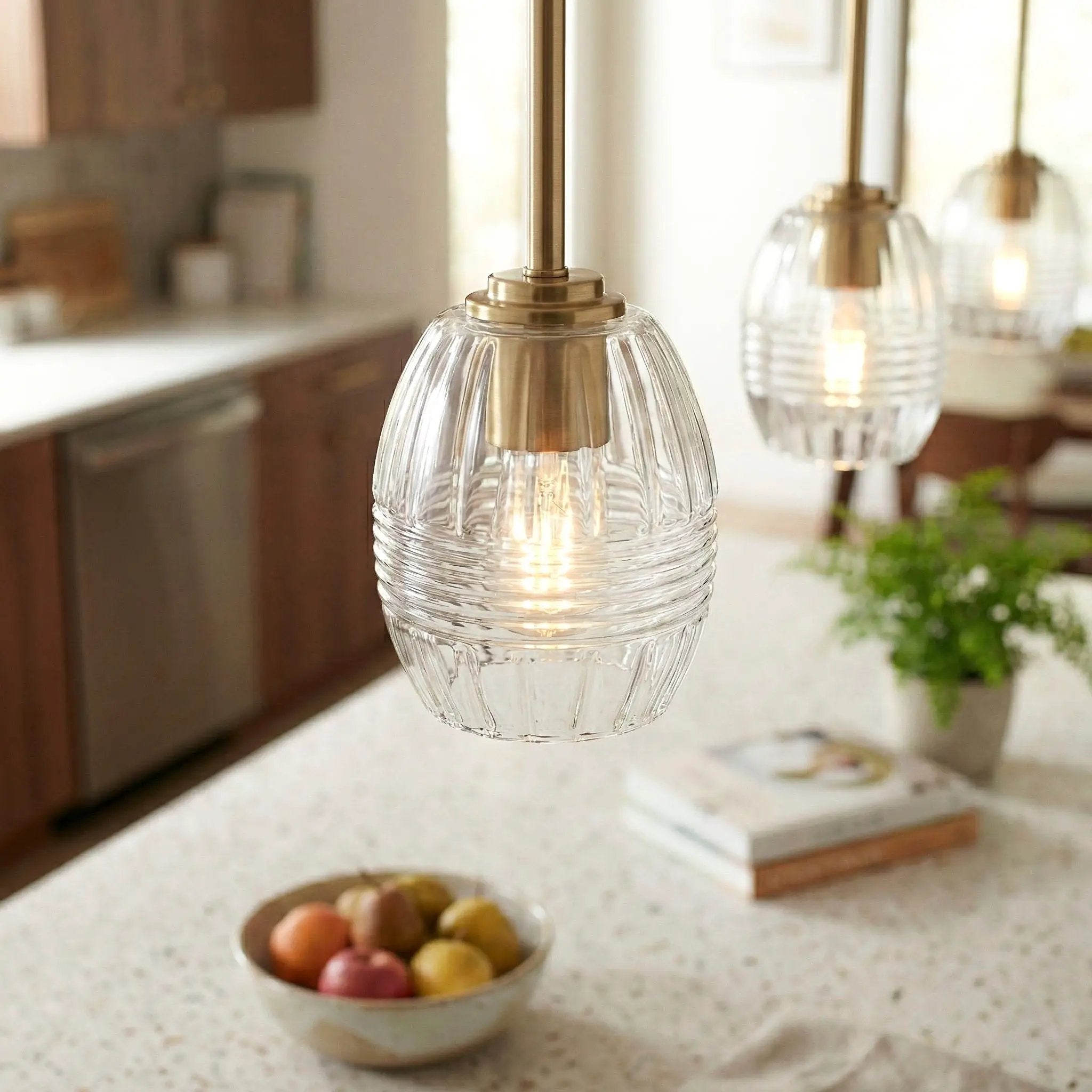 Vista - Single Pendant Chain Hanging Light - Clear / Gold by HouseOfZazla