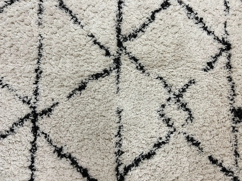 Modern Shag Rug 5x7, Ivory and Black Area Rug 5 x 7 ft by Jewel Rugs