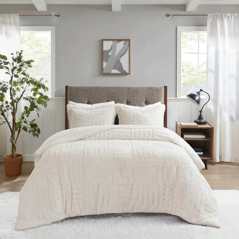 Twin Fur Down Alternative Comforter Mini Set by HouseOfZazla