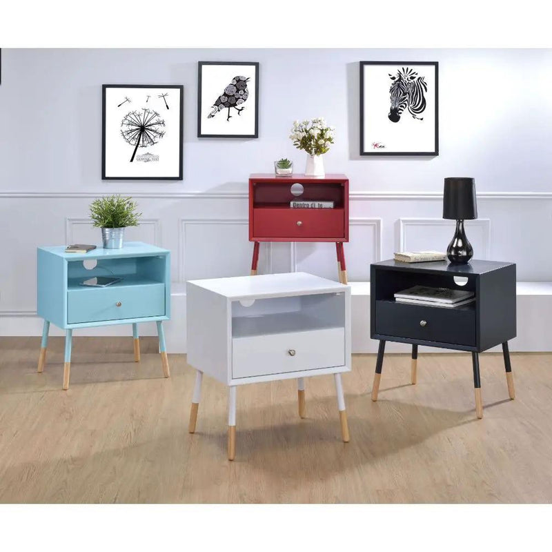 Sonria II - End Table by Unique Piece Furniture