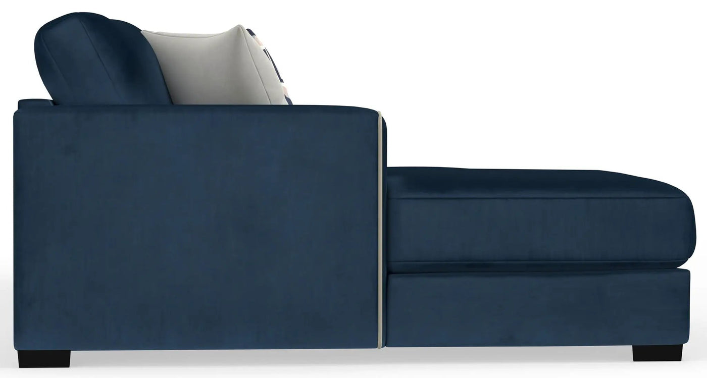 Jetson - Sectional With Comfort Coil Seat Cushions And Included Accent Pillows by Unique Piece Furniture