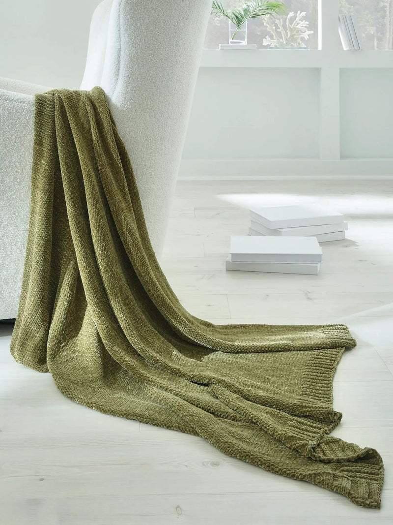 Anawood - Throw by Unique Piece Furniture