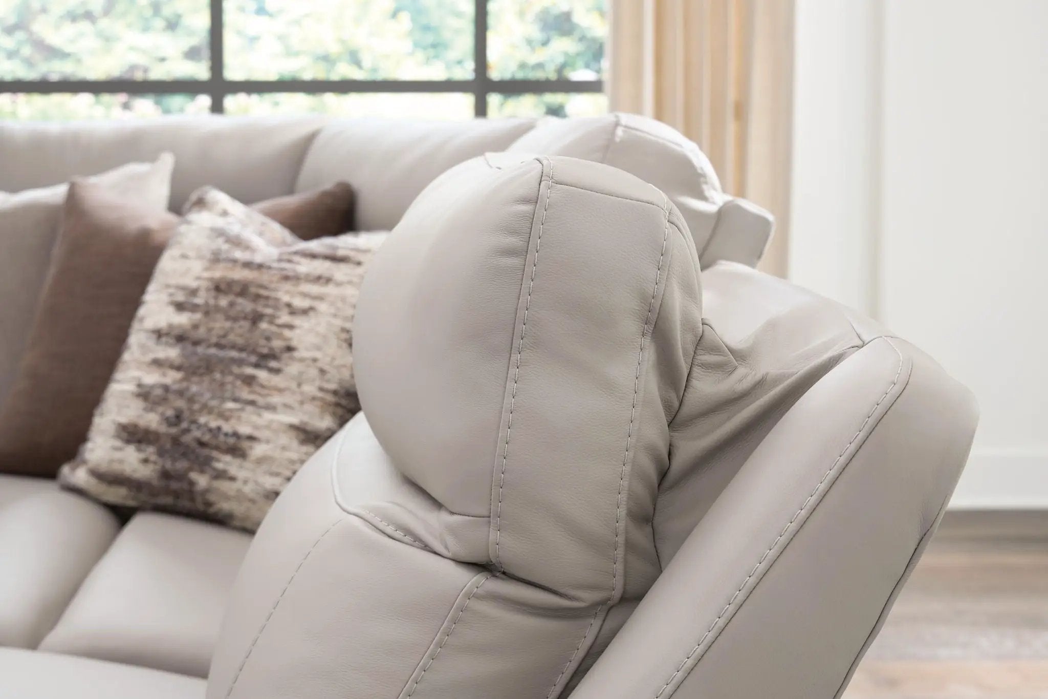 Gravier - Reclining Sectional by Unique Piece Furniture
