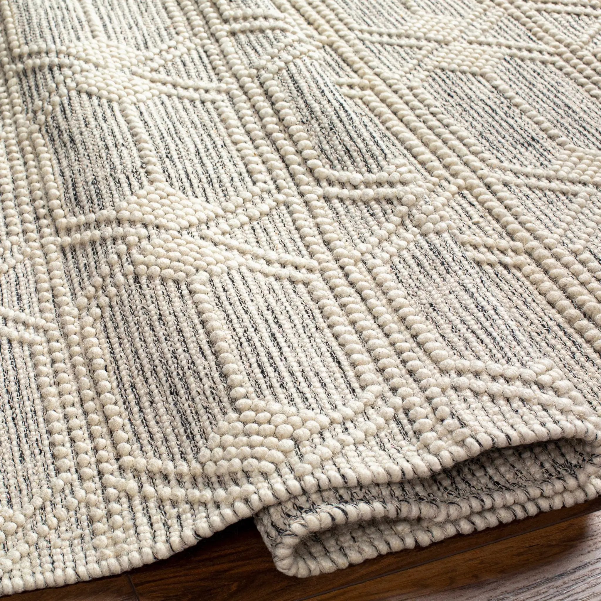 Chars Wool Rug with Tassels - Clearance by Boutique Rugs