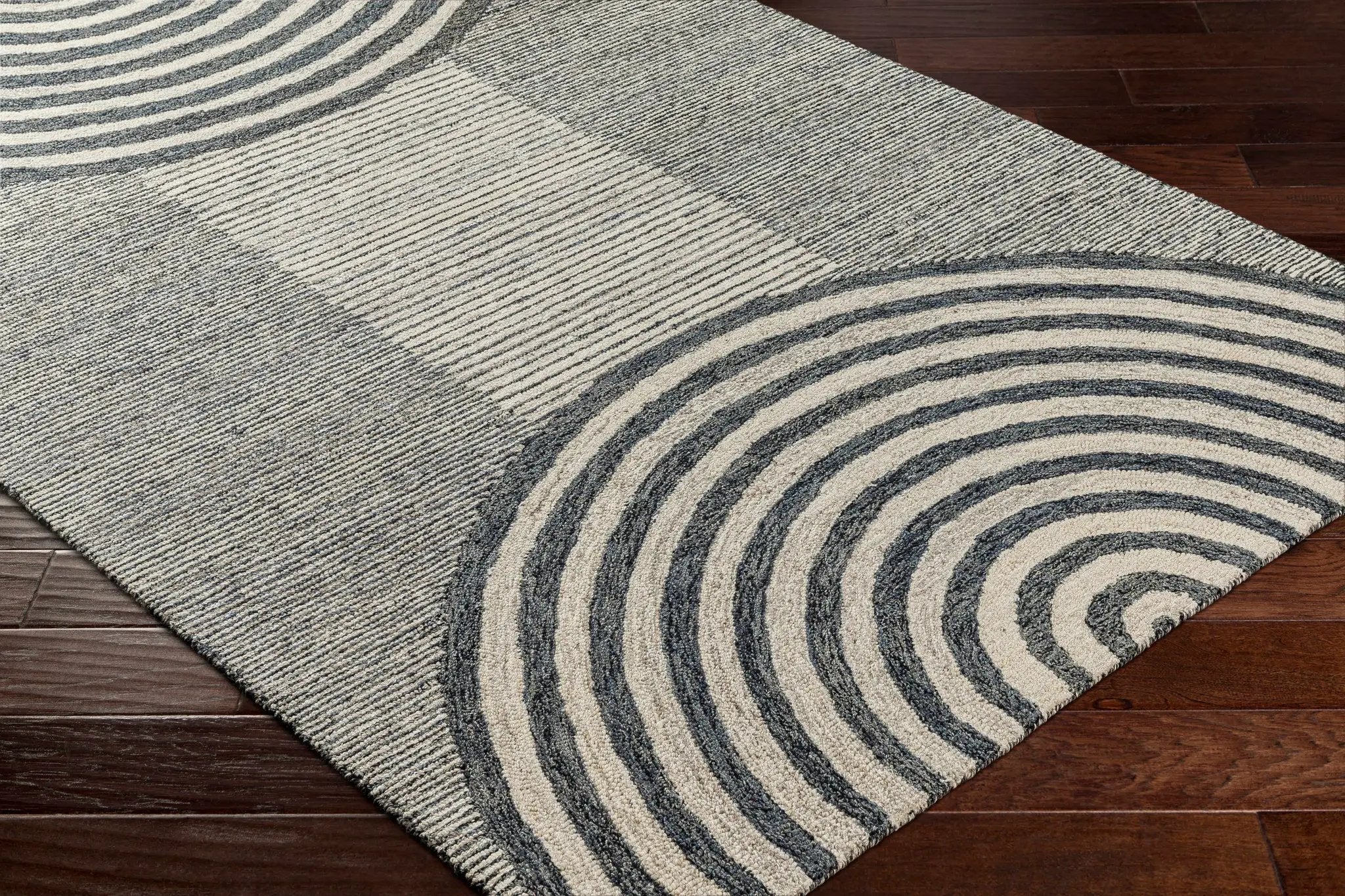 Chantesuta Modern Wool Rug by Boutique Rugs