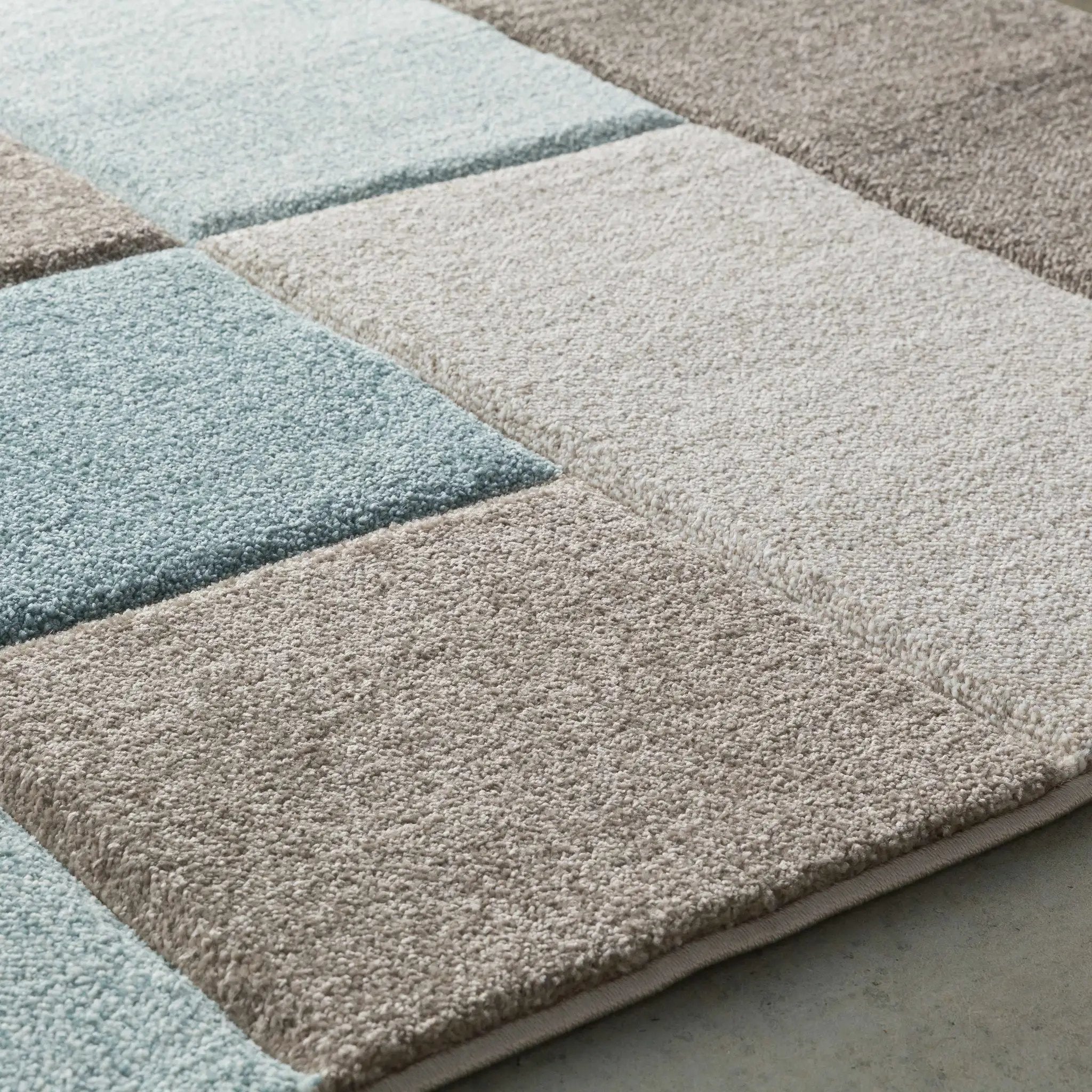 Clinton Area Rug - Clearance by Boutique Rugs