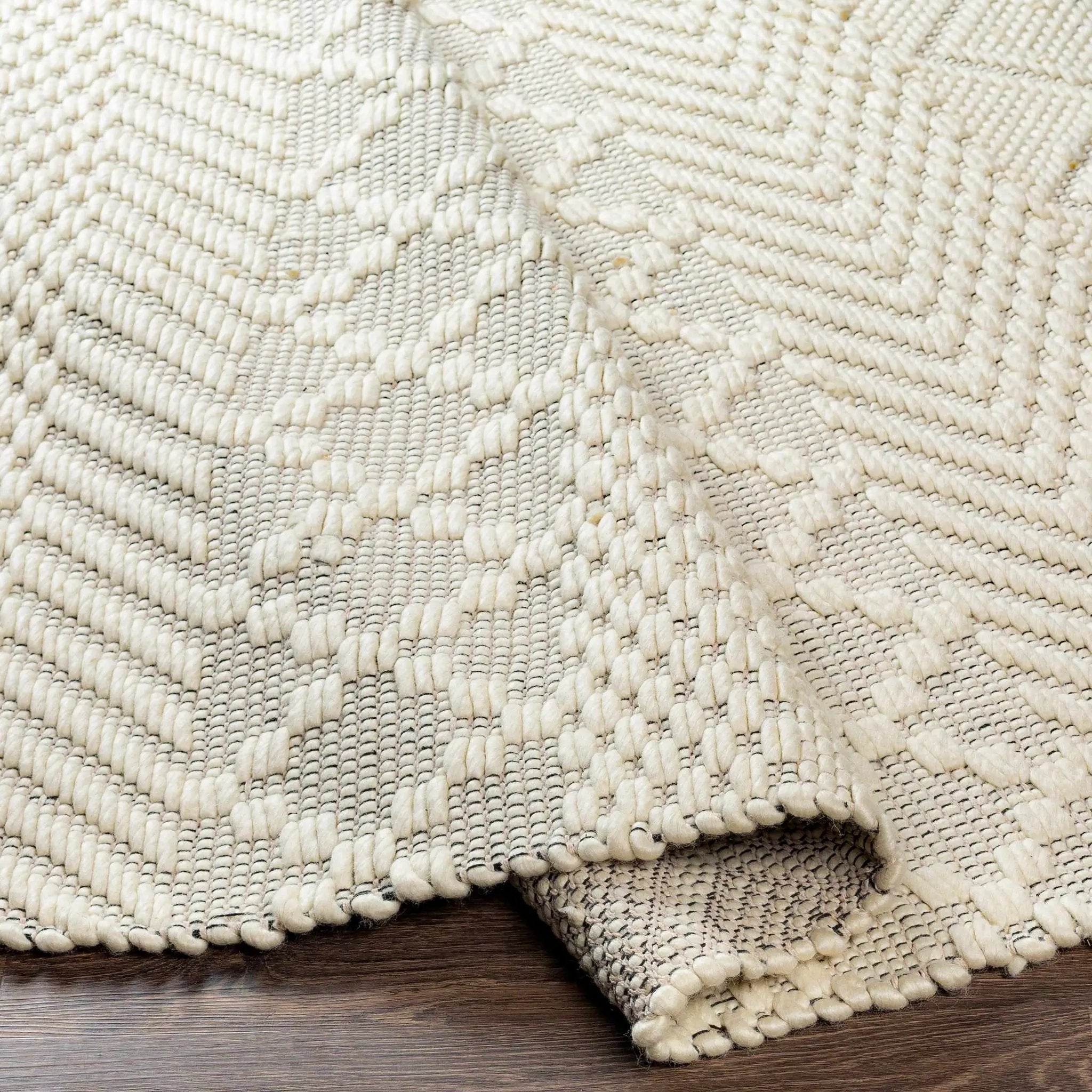 Coquitlam Wool Rug - Clearance by Boutique Rugs