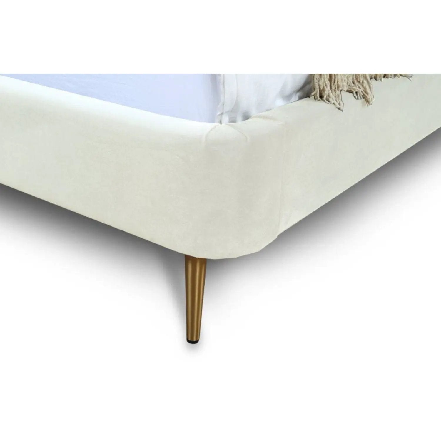 Heather - Upholstered Bed With Curved Headboard