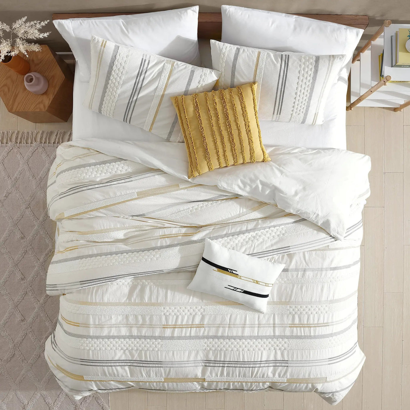 Whitten 6 PC Comforter Cover Set King by HouseOfZazla