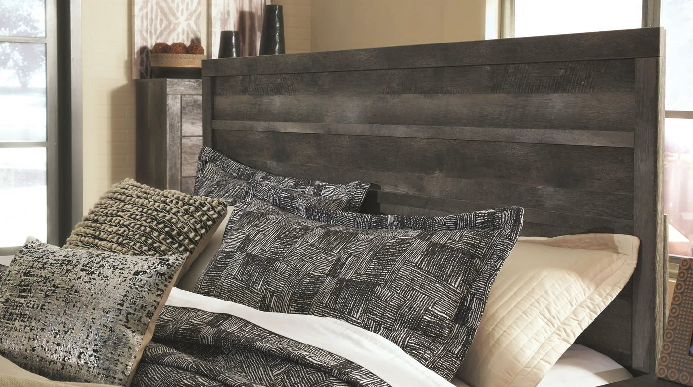 Wynnlow - Panel Bedroom Set by Unique Piece Furniture