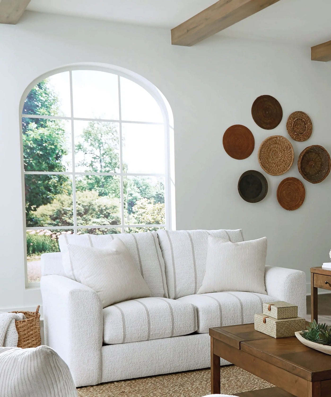 Lindsey - Loveseat by Unique Piece Furniture
