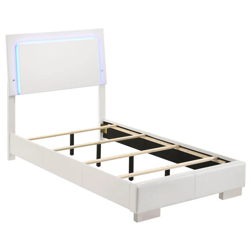 Felicity 5-piece Twin Bedroom Set White High Gloss by Unique Piece Furniture