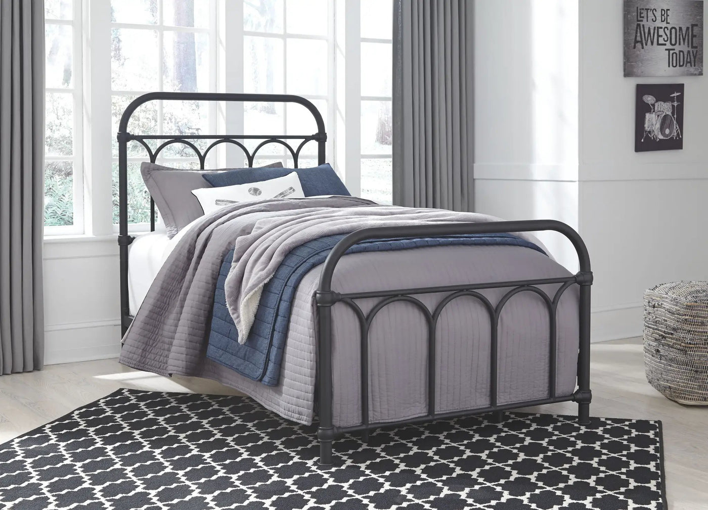 Nashburg - Arch Bed by Unique Piece Furniture