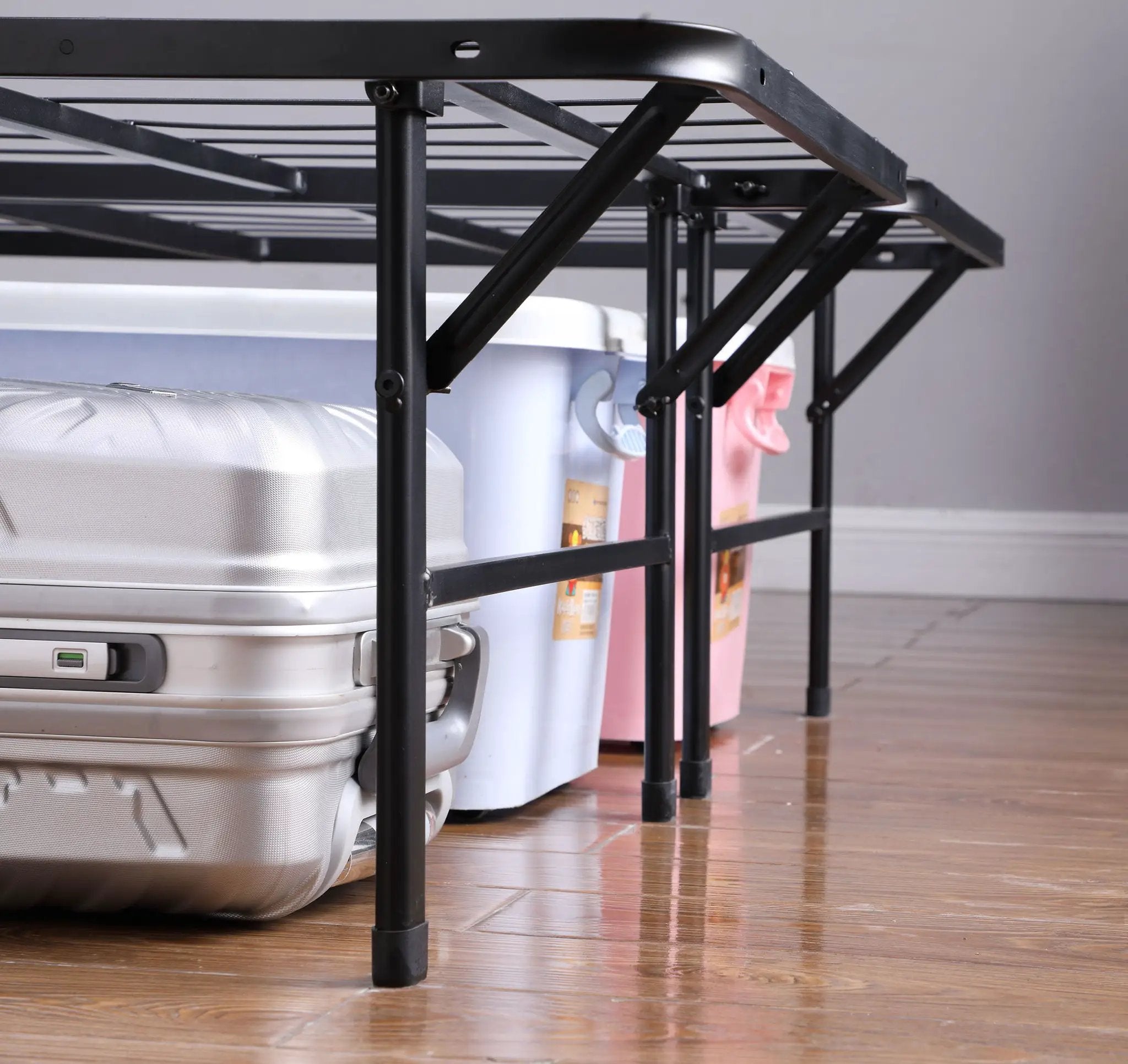 Mabel Metal Full Mattress Support Platform Bed Black by Unique Piece Furniture
