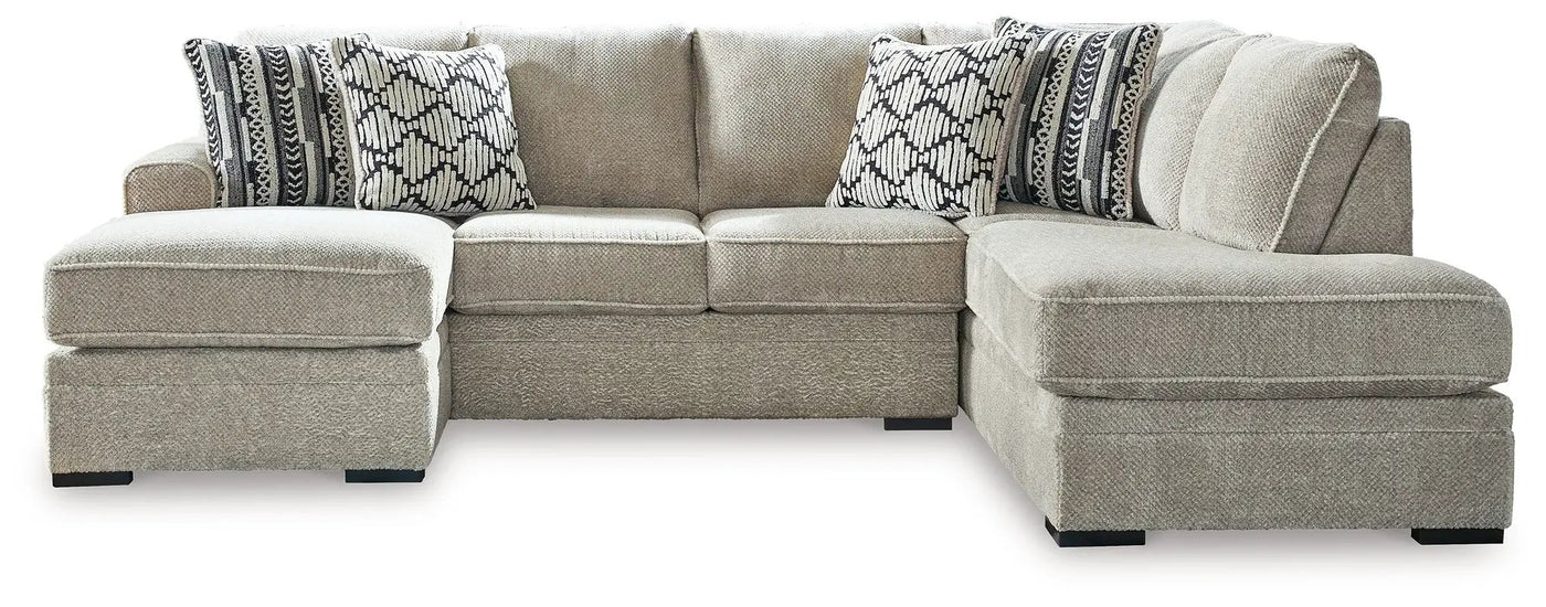 Calnita - Sectional by Unique Piece Furniture
