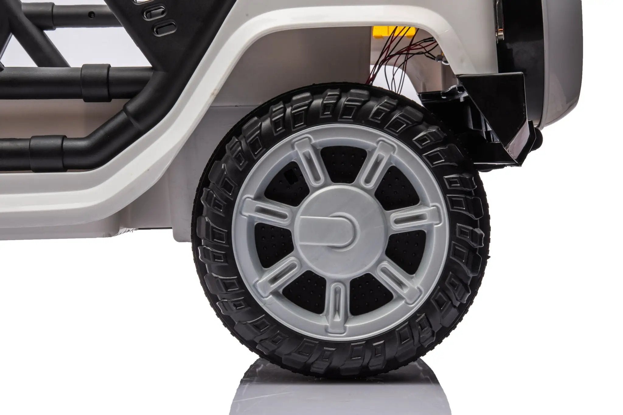 12V7A 30W*2 Four-Wheel Drive Seat One Button Start, Forward And Backward, High And Low Speed, Music, Front Light, Power Display, Two Doors Can Open, 2.4G R / C, Seat Belt Four Wheel Absorber by HouseOfZazla