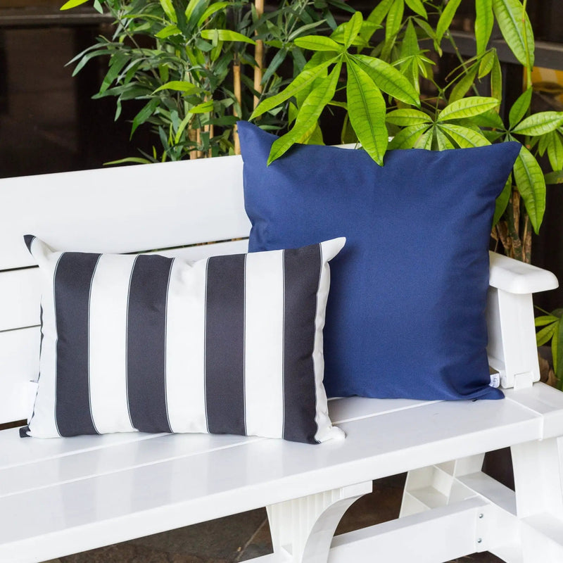 Horizon - Stripe Pillow Outdoor & Indoor - Black by HouseOfZazla