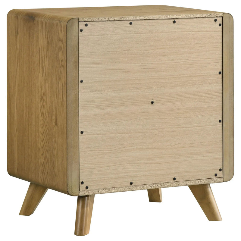 Bennett 5-piece Queen Bedroom Set Light Oak by Unique Piece Furniture