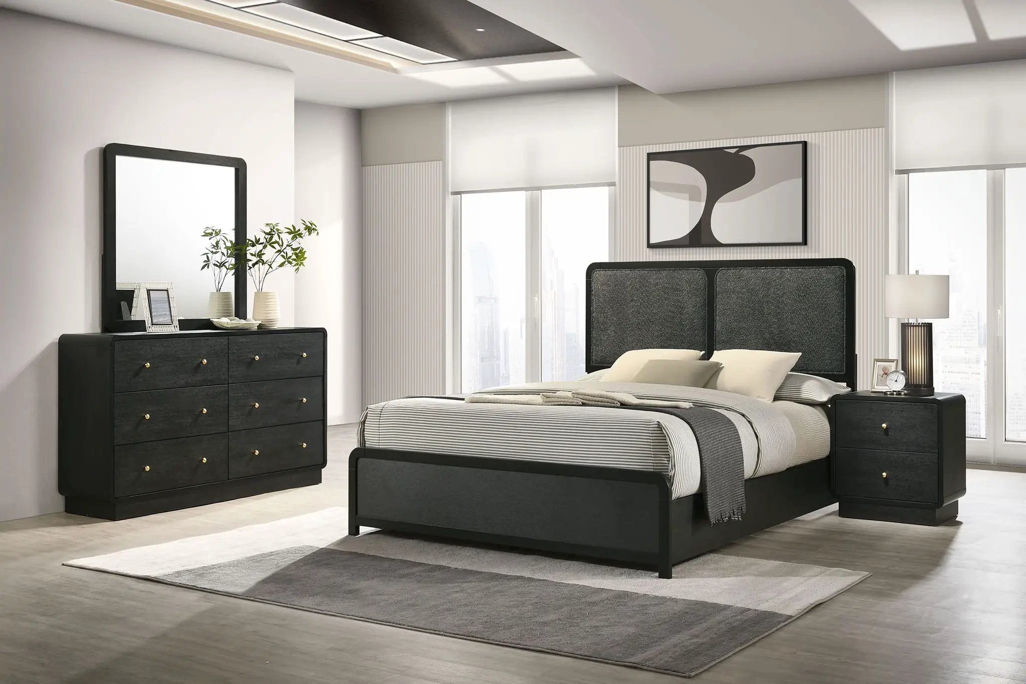 Cavelle 4-piece Queen Bedroom Set Black by Unique Piece Furniture
