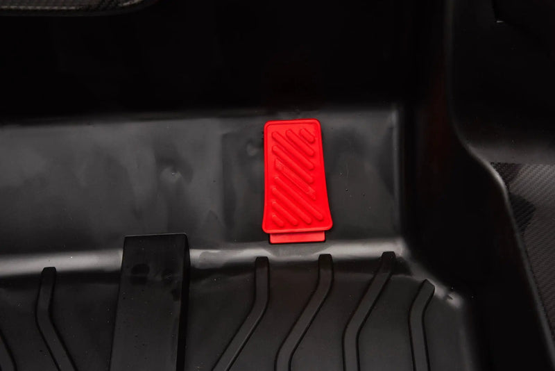 12V7A*1 30W*4 Four-Wheel Drive Seat One Button Start, Forward And Backward, High And Low Speed, Music, Front Light, Power Display, Two Doors Can Open, 2.4G R / C, Seat Belt Four Wheel Absorber by HouseOfZazla