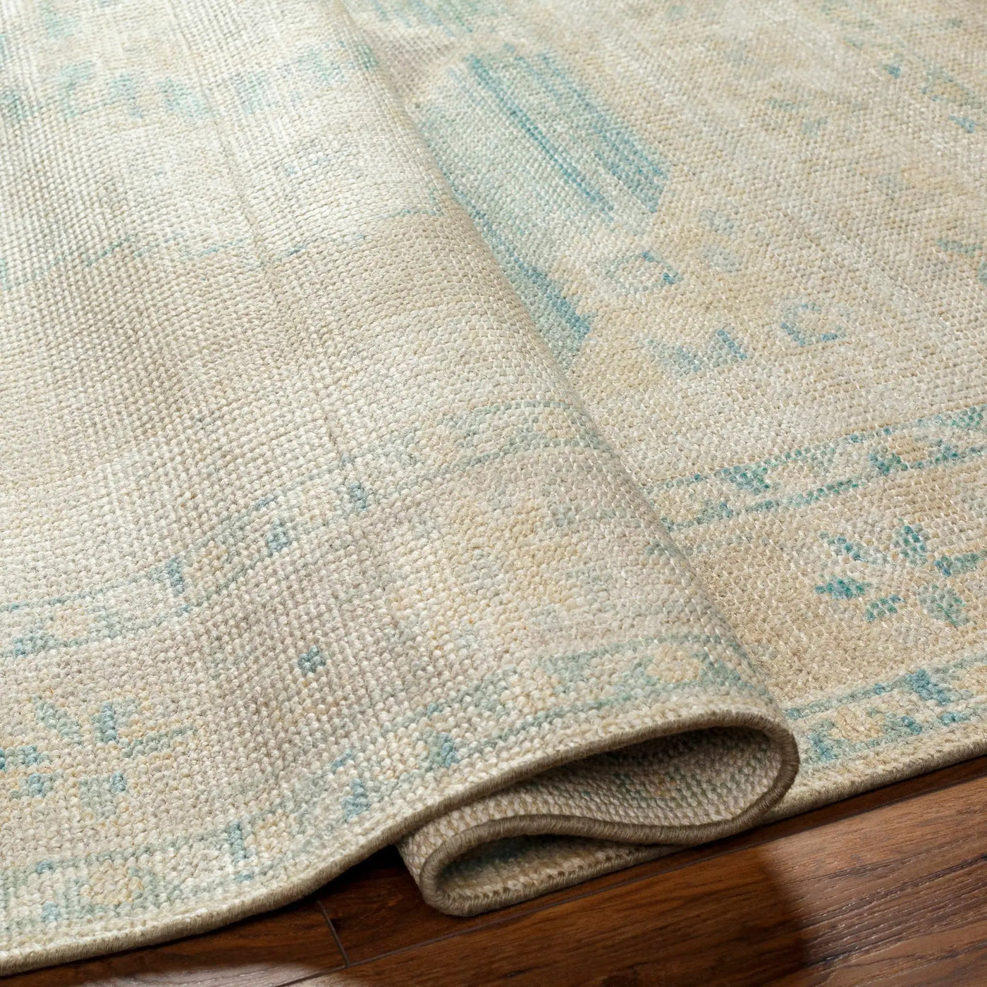Danao Premium Rug - Clearance by Boutique Rugs