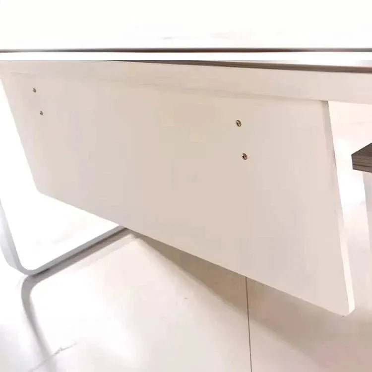 Halley · Modern L-Shaped Desk by Arc Grove