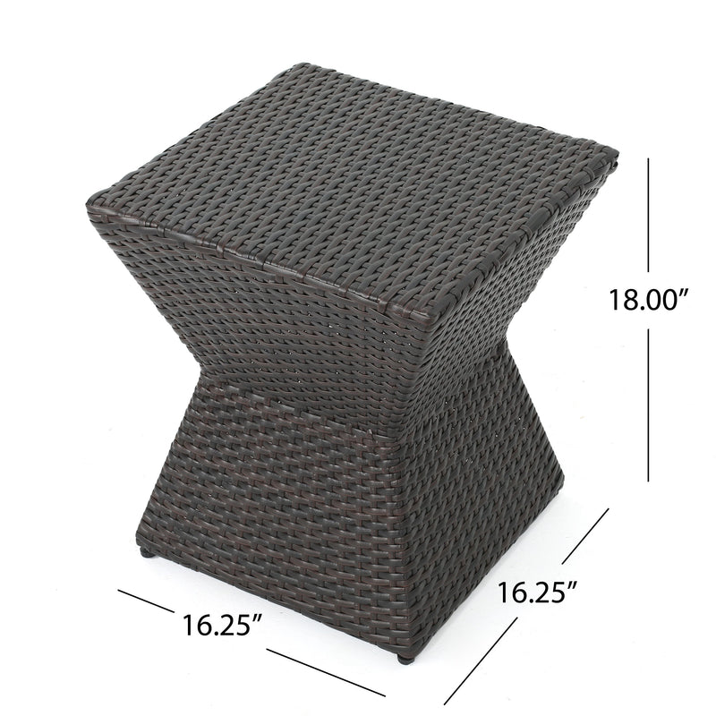 Calhoun 16 Outdoor Wicker End Table by HouseOfZazla