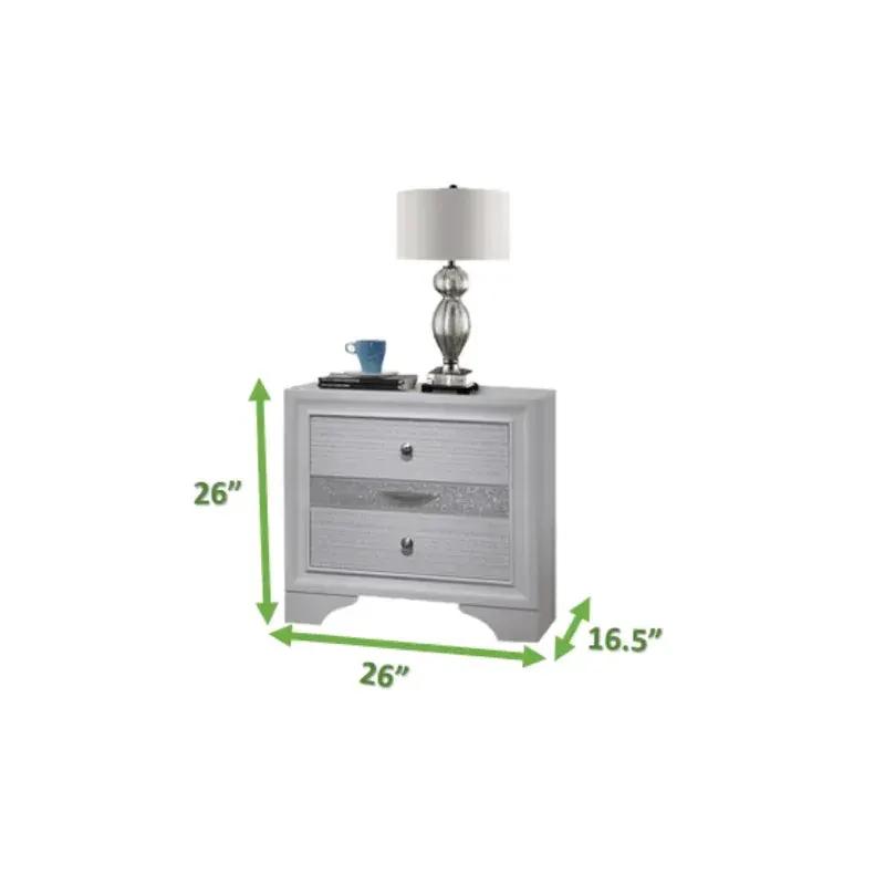 Traditional Style Queen 4 Pc Storage Bedroom Set Made with Wood in White by HouseOfZazla