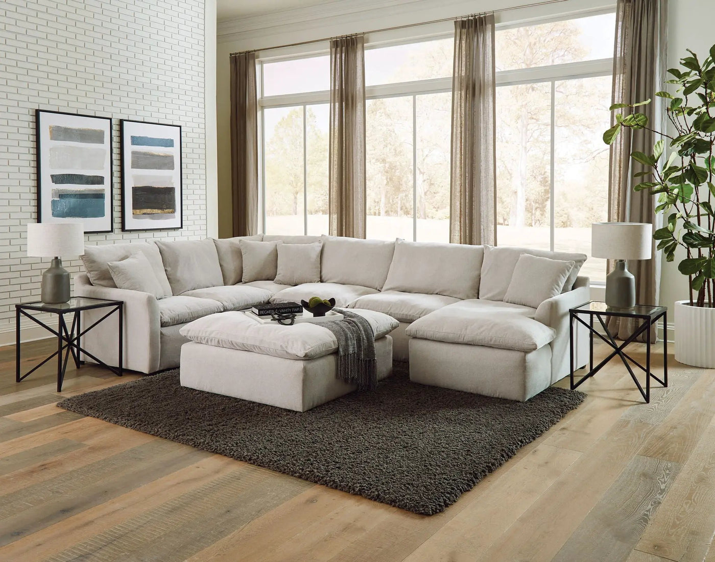 Harper - Sectional With Cocktail Ottoman by Unique Piece Furniture
