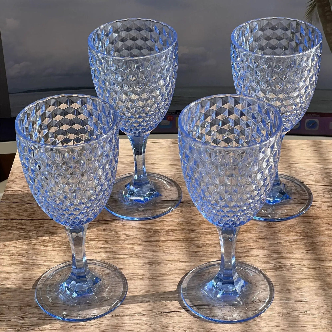 Diamond Cut Plastic Wine Glasses (Set of 4) by HouseOfZazla