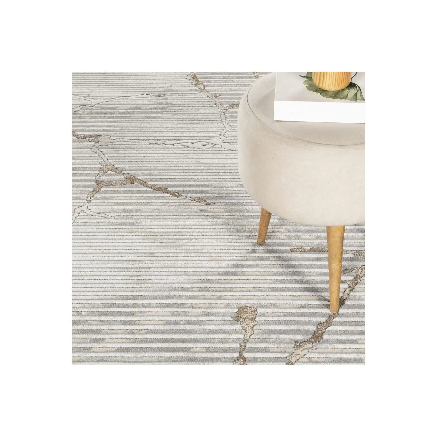 Geometrix - 5'3" X 7'3" Area Rug With Geometric, 3D Effect - Ivory / Gray by HouseOfZazla