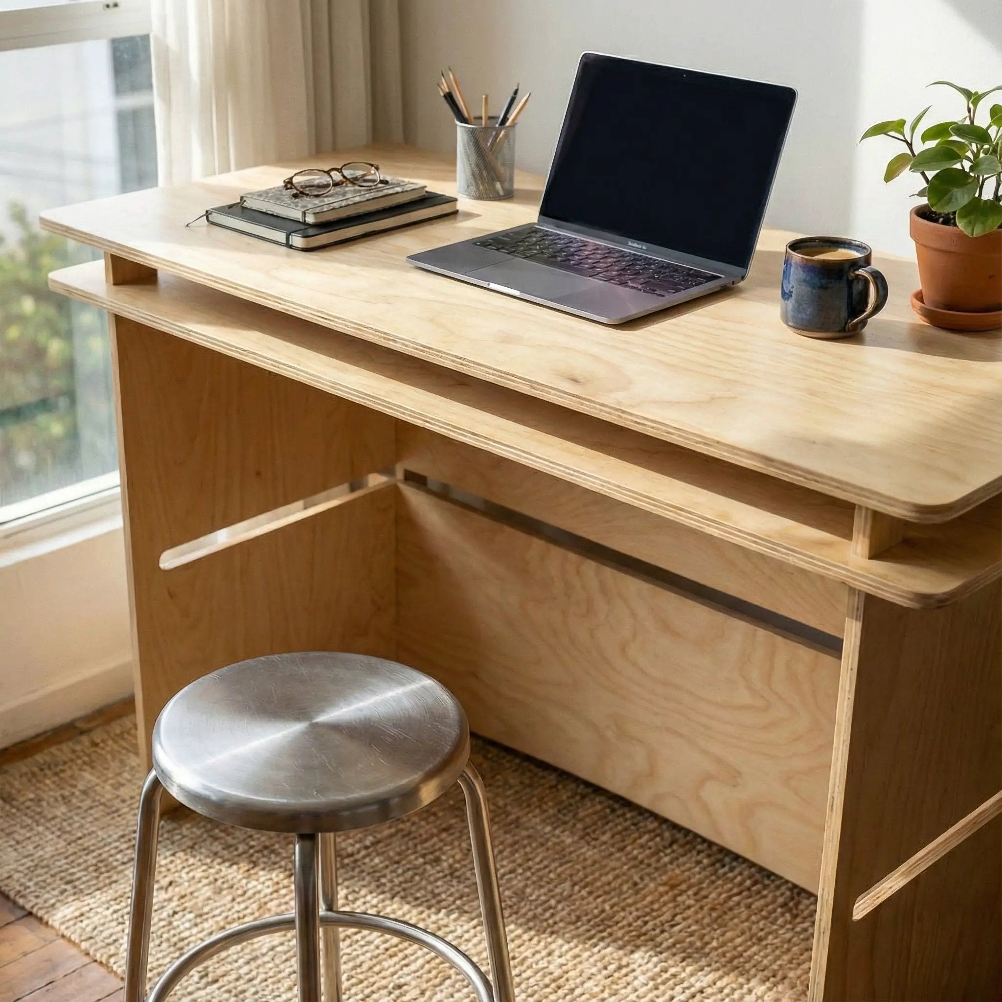 Desk by Studio Furnis