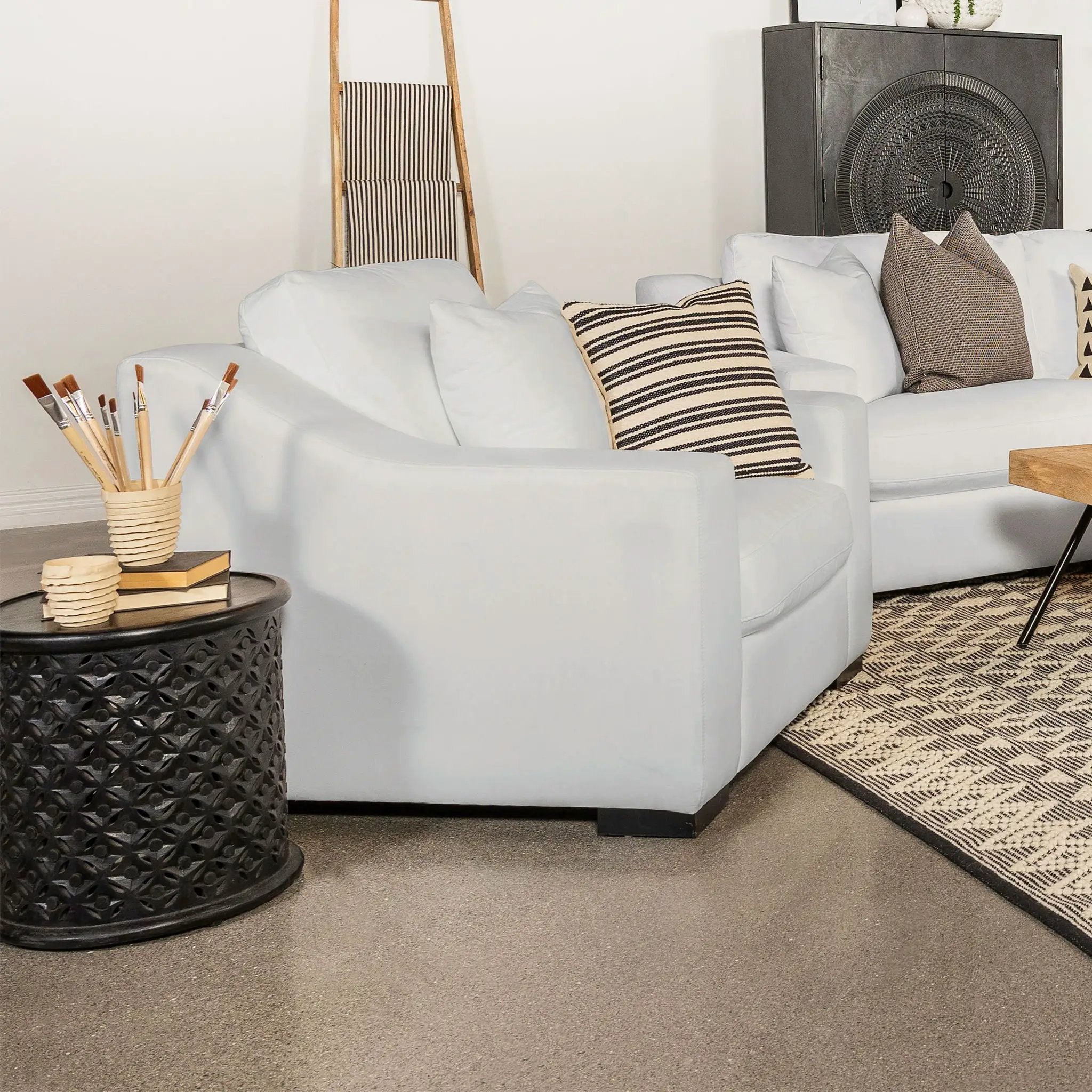 Ashlyn Upholstered Sloped Arm Accent Chair White by Unique Piece Furniture