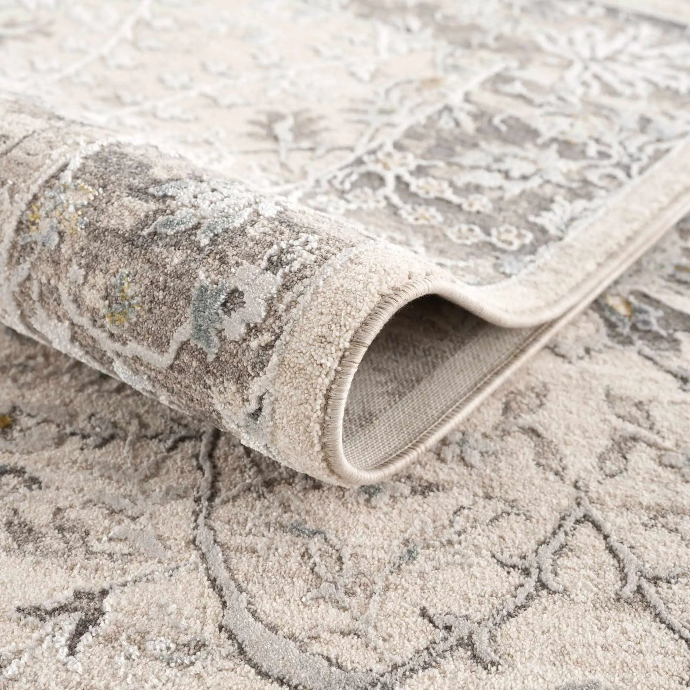 Gauge Cream & Gray Blue Rug with Fringes by Boutique Rugs
