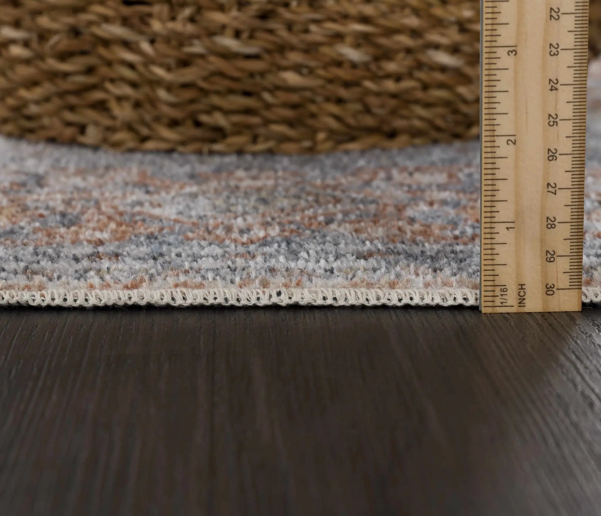 Aila Traditional Design Washable Rug - Clearance by Boutique Rugs