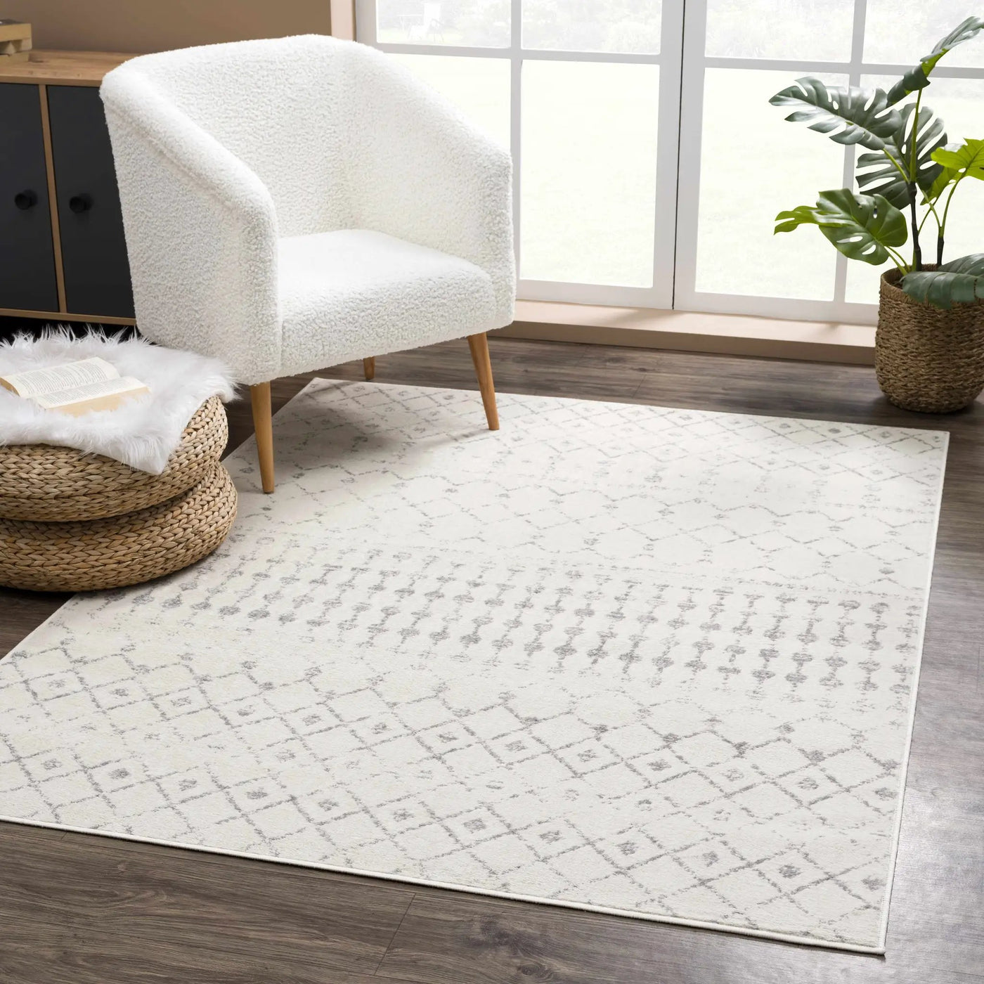Tigrican Ivory 2331 Area Rug - Clearance by Boutique Rugs