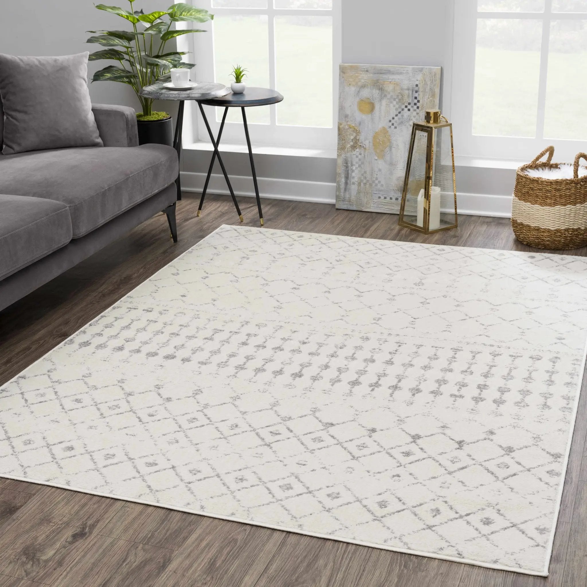 Tigrican Ivory 2331 Area Rug - Clearance by Boutique Rugs