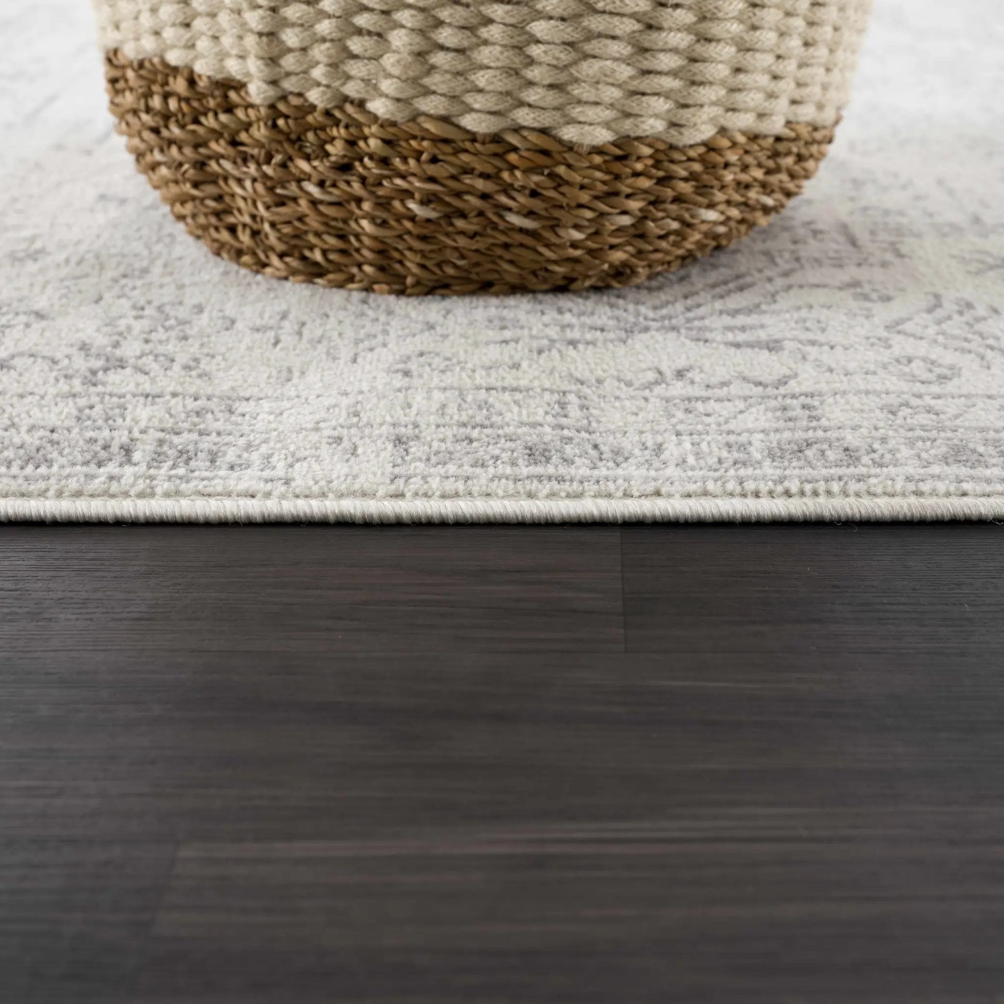 Tigried Ivory & Gray 2323 Area Rug - Clearance by Boutique Rugs