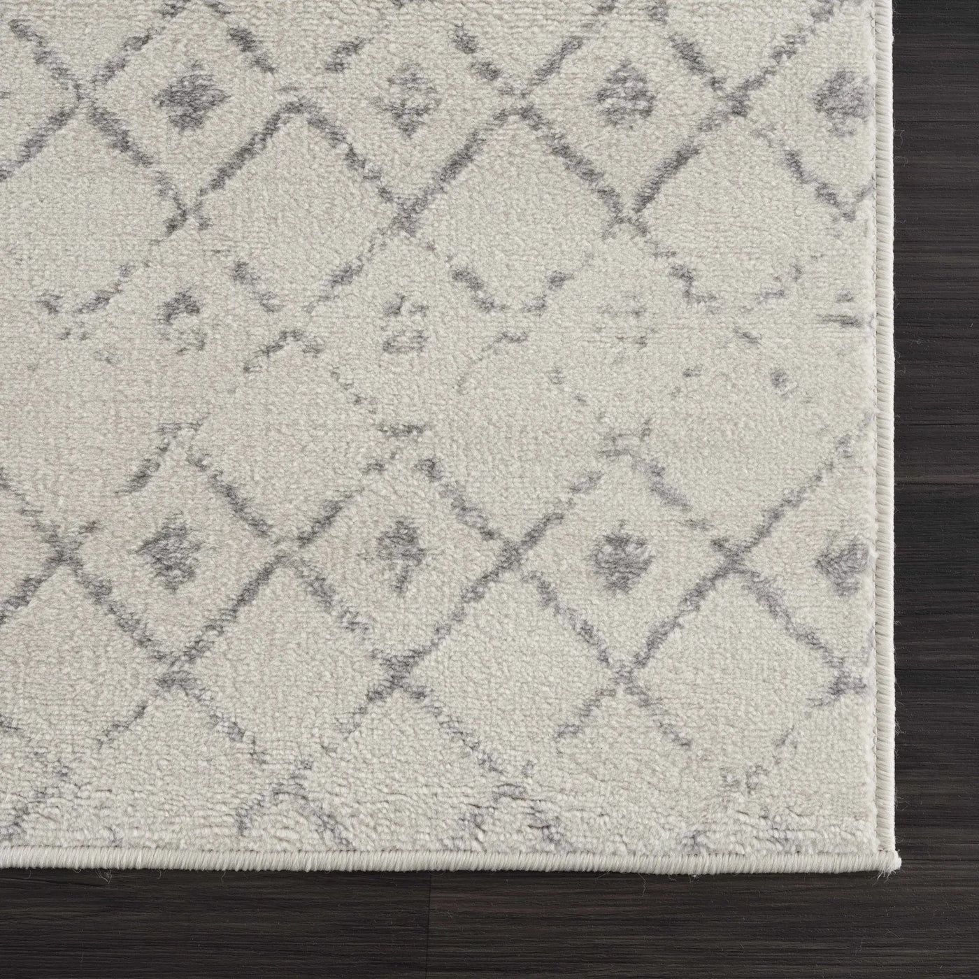 Tigrican Ivory 2331 Area Rug - Clearance by Boutique Rugs