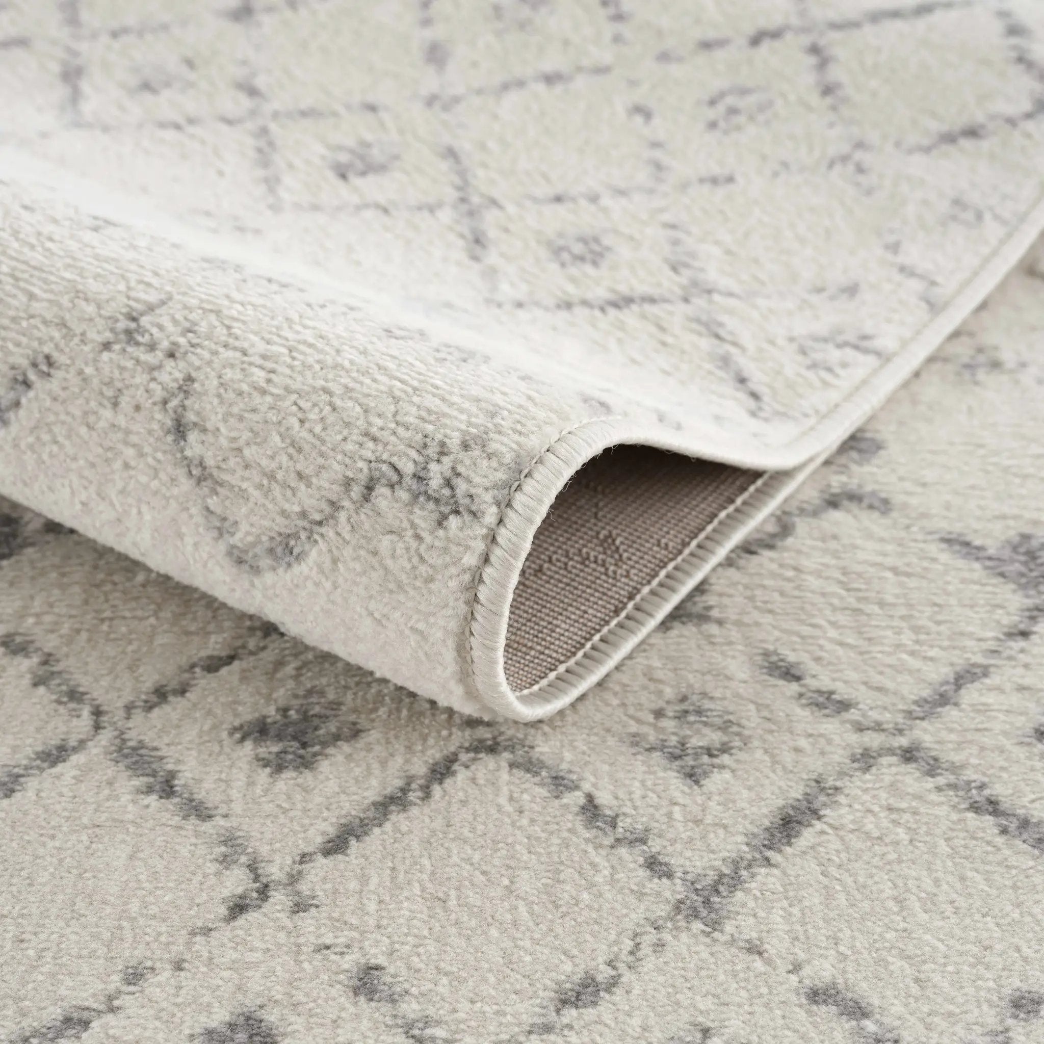 Tigrican Ivory 2331 Area Rug - Clearance by Boutique Rugs