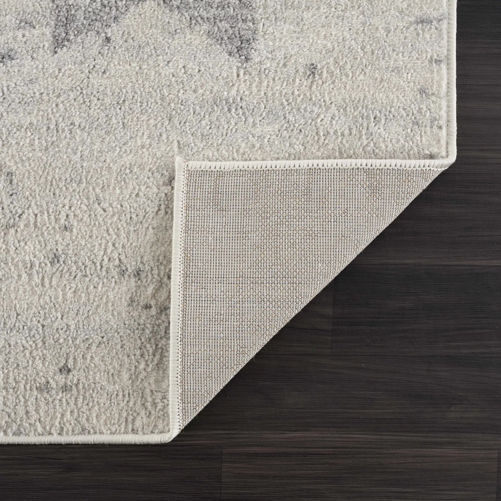 Tigria Ivory 2316 Area Rug - Clearance by Boutique Rugs
